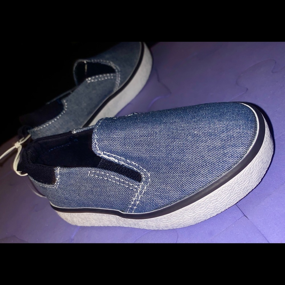 Gymboree Little Boys Shoes - Size 5 - NWT